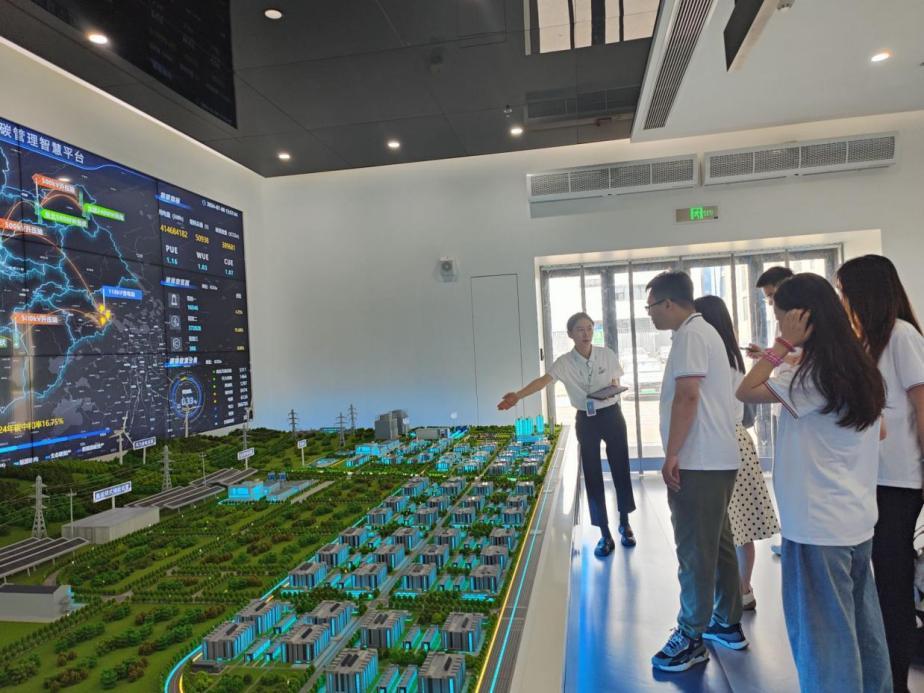 怀来合盈数据科技产业园调研现场。王洋摄 怀来合盈数据科技产业园调研现场。王洋摄